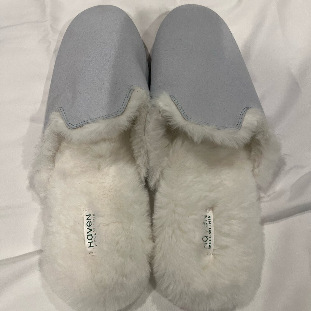 Mule Slide Slippers, blue with white faux fur, size 10M
